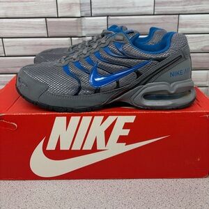Nike Air Max Torch 4 Men’s size 6.5/Womens size 8 Blue/Gray in excellent shape